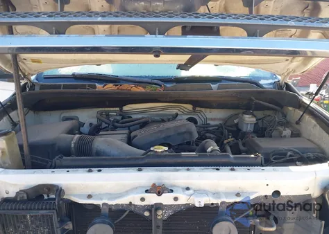 2007 Toyota Tundra Limited 4.7L V8 z USA, uszkodzony, nr VIN 5TFBT58187X004843